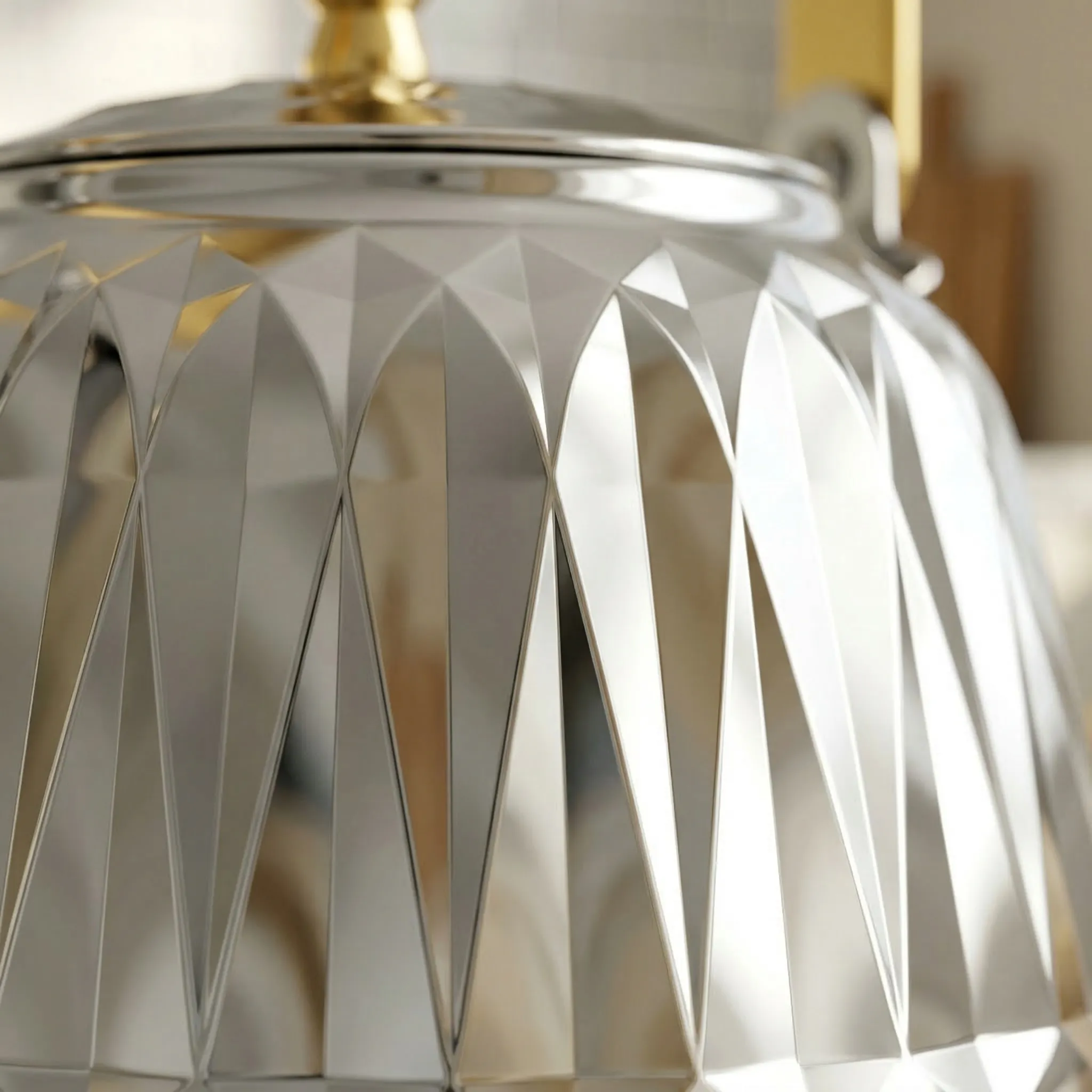 Diamond-Textured Gold Kettle view 2